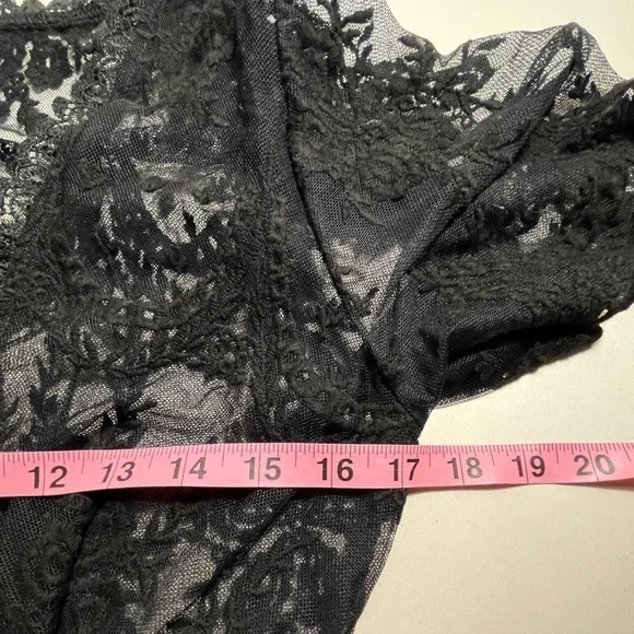 NWT Bloomingdale's AQUA Black Floral Short Sleeve Sheer Kimono, M - Picture 16 of 16